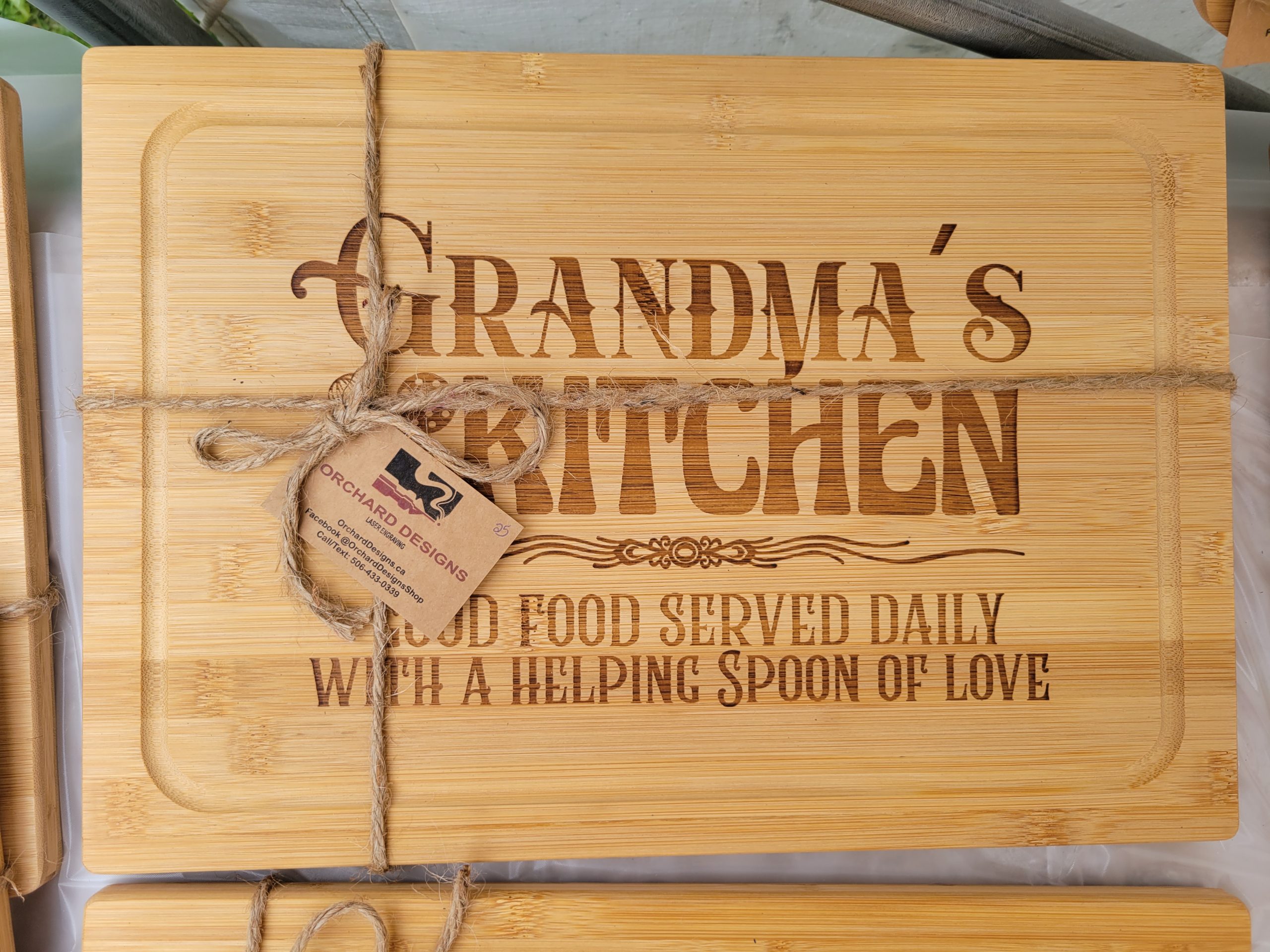 laser-engraved-bamboo-cutting-board-grandma's-kitchen