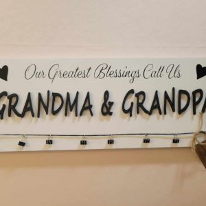 Grandma-Grandpa-grandkids-picture-hanger