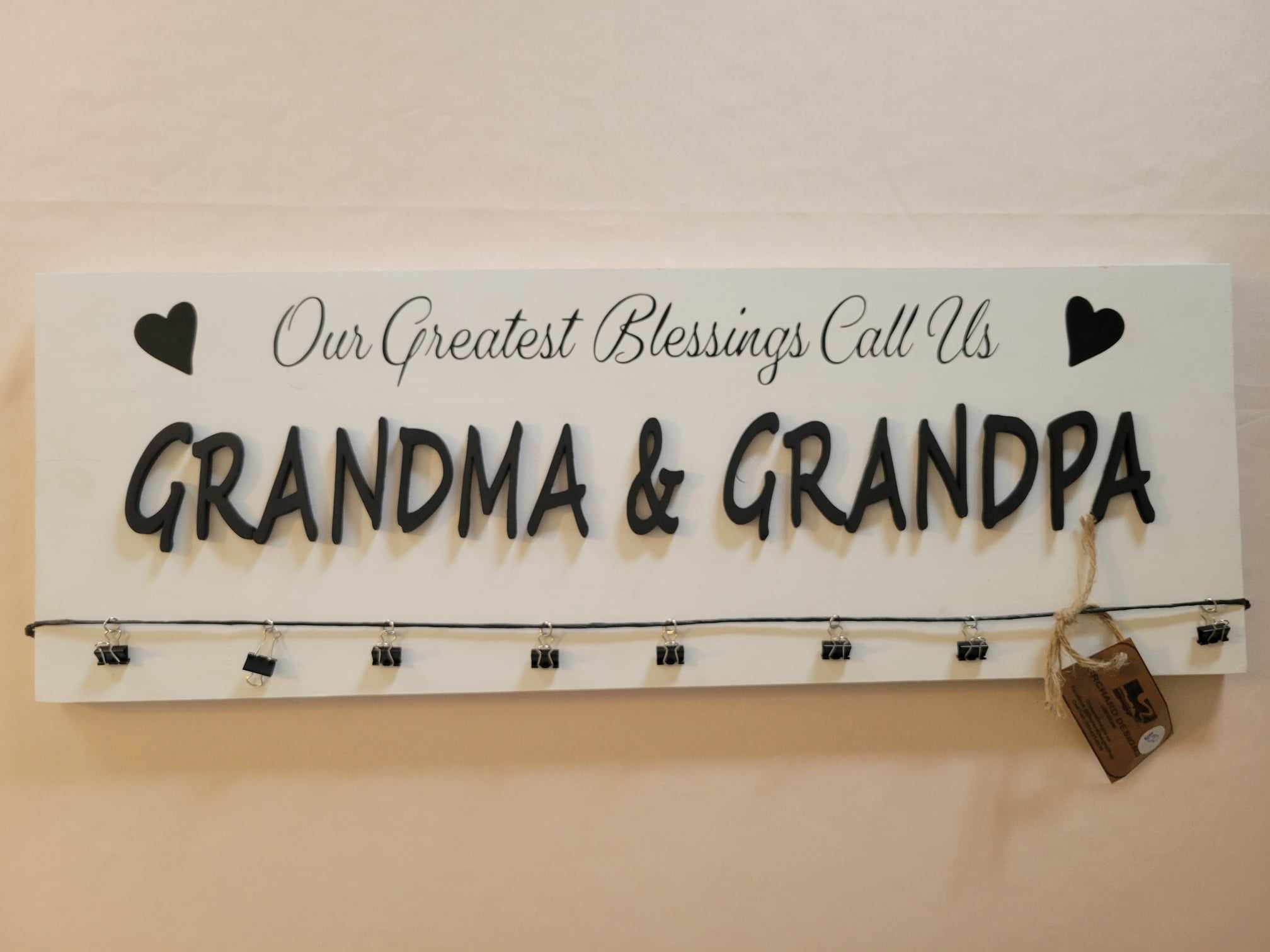 Grandma-Grandpa-grandkids-picture-hanger